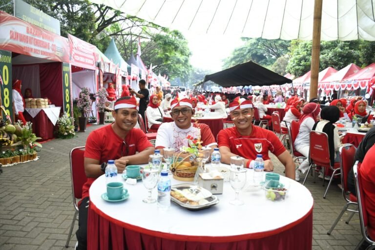 Gelora Kemerdekaan, TNI AD Bersama Rakyat Bersatu Semangat Merah Putih