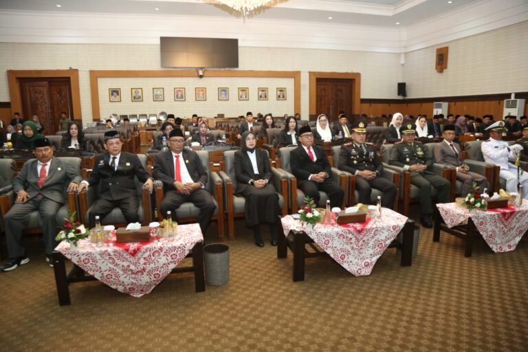 Dandim 0825/Banyuwangi Hadiri Rapat Paripurna DPRD Kabupaten Banyuwangi