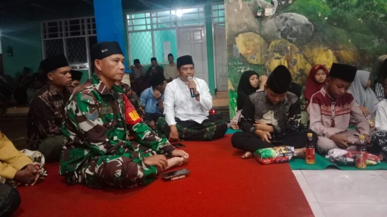 Babinsa Koramil 0825/20 Songgon Hadiri Malam Tasyakuran Peringaran HUT Kemerdekaan RI Ke-80 Di Desa Bangunsari
