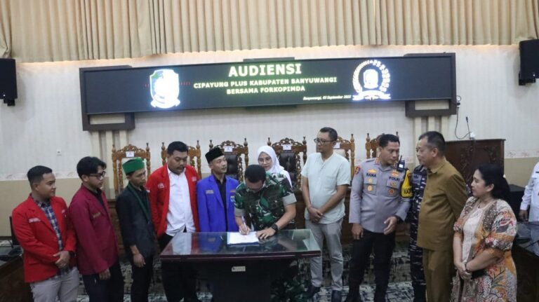 Dandim Banyuwangi Bersama Forkopimda Laksanakan Audiensi di Kantor DPRD Kabupaten Banyuwangi