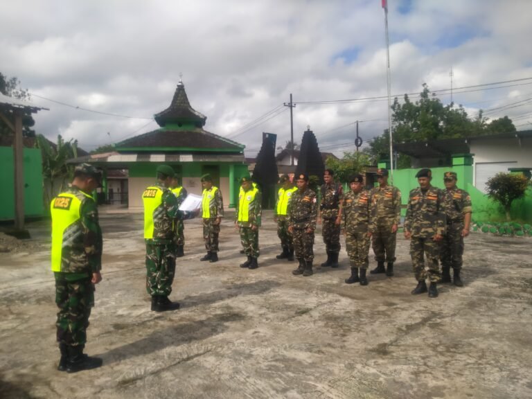 Sinergitas Koramil 0825/20 Songgon Bersama Banser Laksanakan Apel Dan Patroli Gabungan Di Wilayah Kecamatan Songgon.