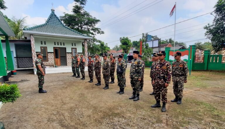 Posramil 0825/23 Tegalsari dan Banser Gelar Apel Gabungan, Perkuat Sinergi Jaga Keamanan Wilayah