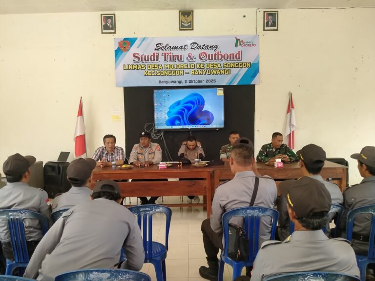 Babinsa Koramil 0825/20 Songgon Dampingi Studi Lapangan Peningkatan Keterampilan SDM Anggota Linmas