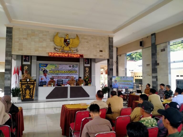 Babinsa Koramil 0825/20 Songgon Dampingi Musrenbangdes Tahun Anggaran 2027 Dan RAPBDES Tahun 2026 Desa Balak