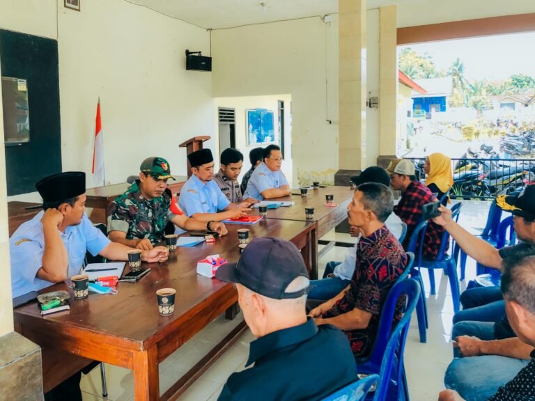 Babinsa Koramil 0825/20 Songgon Hadiri Mediasi Pemanfaatan Sumber Mata Air Untuk Kesejahteraan Masyarakat