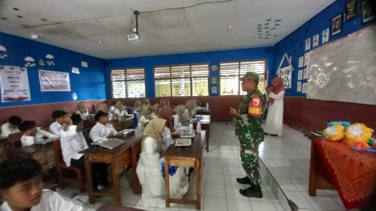 Babinsa Koramil Songgon Amankan Distribusi 3.430 Porsi Makan Bergizi Gratis, 34 Sekolah Terlayani dalam Operasi Presisi