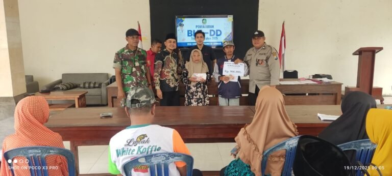 Babinsa Koramil Songgon Kawal Ketat Penyaluran BLT DD: Jamin Transparansi Bantuan Rp 900 Ribu Per KK