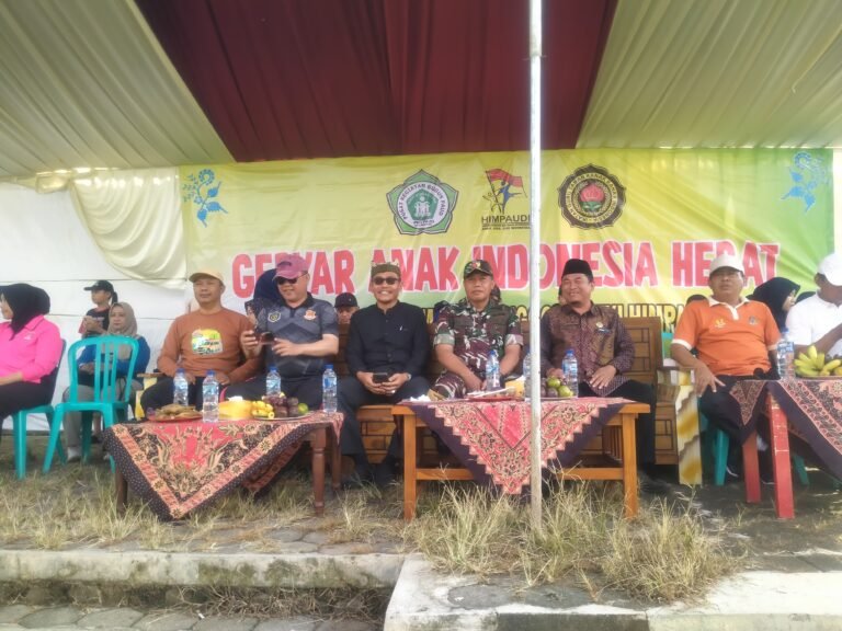 Danramil Songgon Pimpin Sinergi TNI-POLRI Dalam Gebyar PKG PAUD: 2.300 Siswa Meriahkan HARJABA 2025