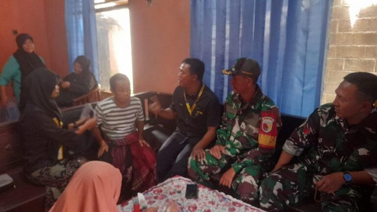 Aksi Nyata TNI: Koramil Songgon Kawal Program Jemput Bola Kesehatan, Wujud Kepedulian Kepada Rakyat