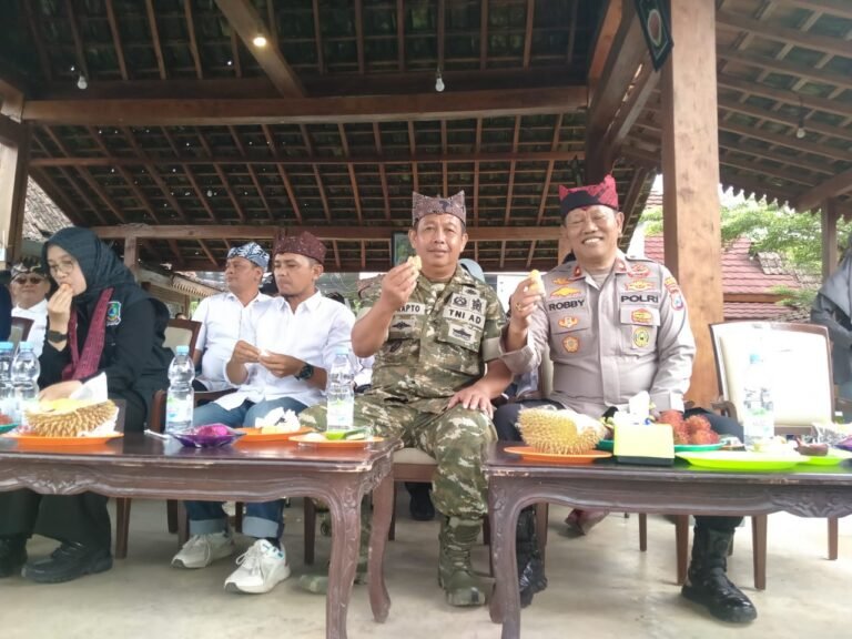 Kasdim 0825 Lantangkan Kedaulatan Durian Merah Banyuwangi: “Jangan Biarkan Warisan Ini Dicuri Daerah Lain!”