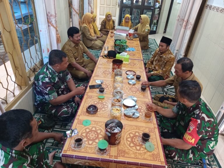 Danramil Songgon Turun Langsung ke Pesantren: Jembatan TNI dan Ulama Semakin Kokoh di Bumi Songgon