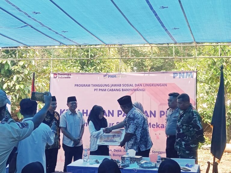 TNI Hadir di Garis Terdepan: Koramil Songgon Kawal Peresmian Rumah Ketahanan Pangan Ayam Petelur Pertama di Kecamatan Songgon