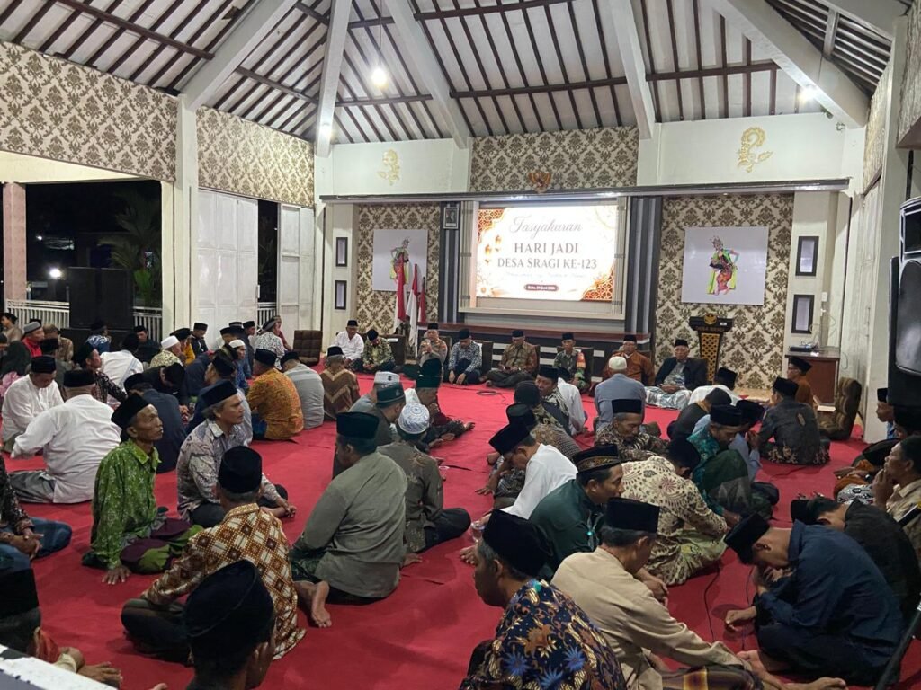 Seratus Dua Puluh Tiga Tahun Sragi Berdiri, Babinsa Hadir Jadi Penjaga Marwah Ketertiban